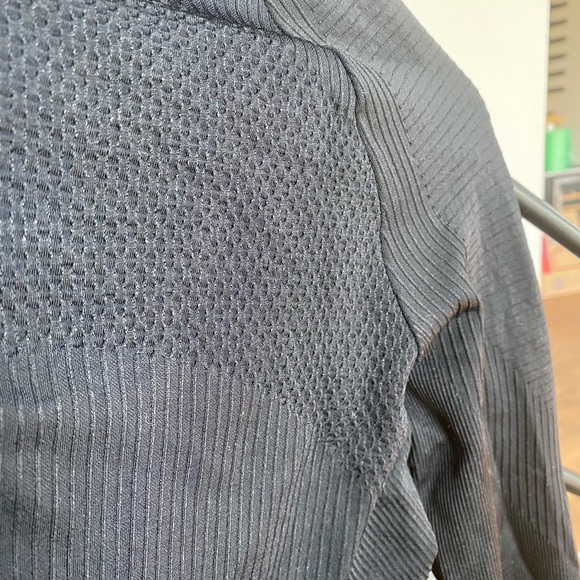 Athleta Black XS puffer stretchy zip-up jacket - Picture 4 of 6